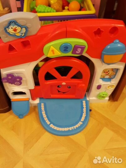 Fisher price обучающий домик смейся и учись