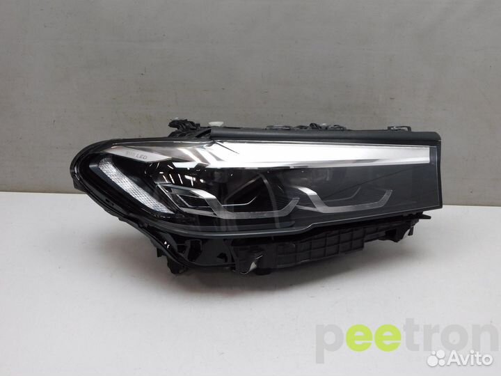 Б/У Б/У Фара правая б/у 63119479258 BMW