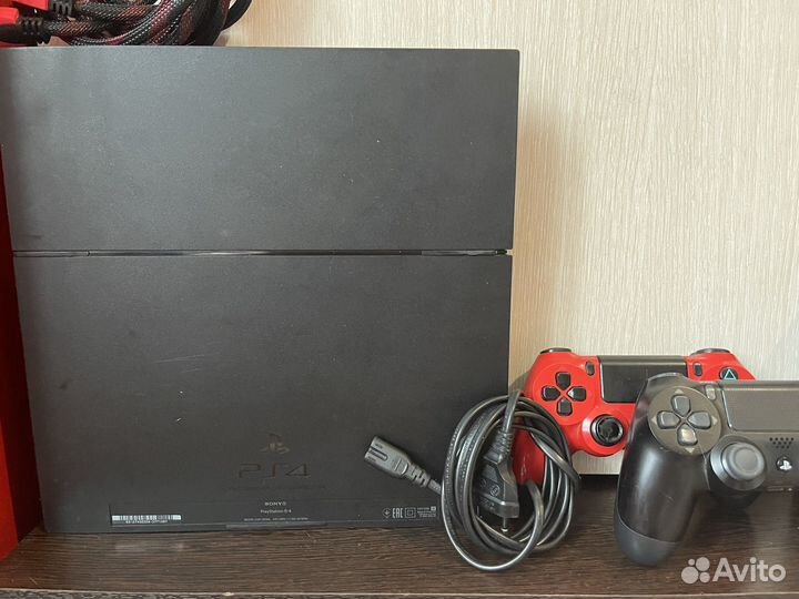 PlayStation 4 Slim 500 gb отл сост компл