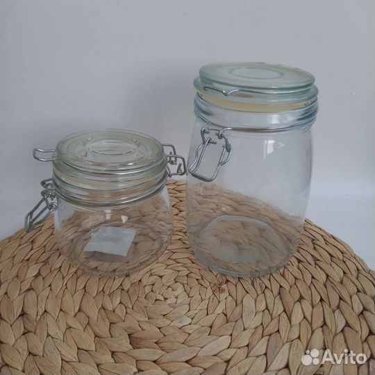 Графин бутылка + 2 банки с крышками
