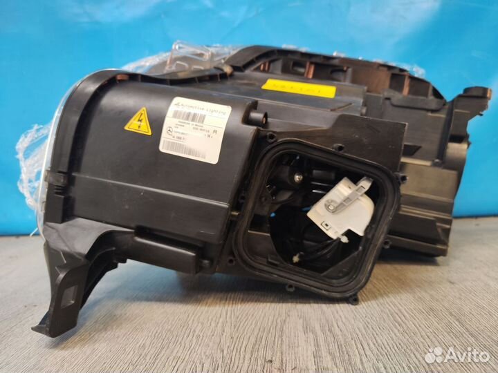 Фара правая Mercedes GL GLS class 2012-2015