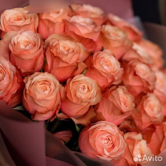 Букет из пионовидных роз Кахала