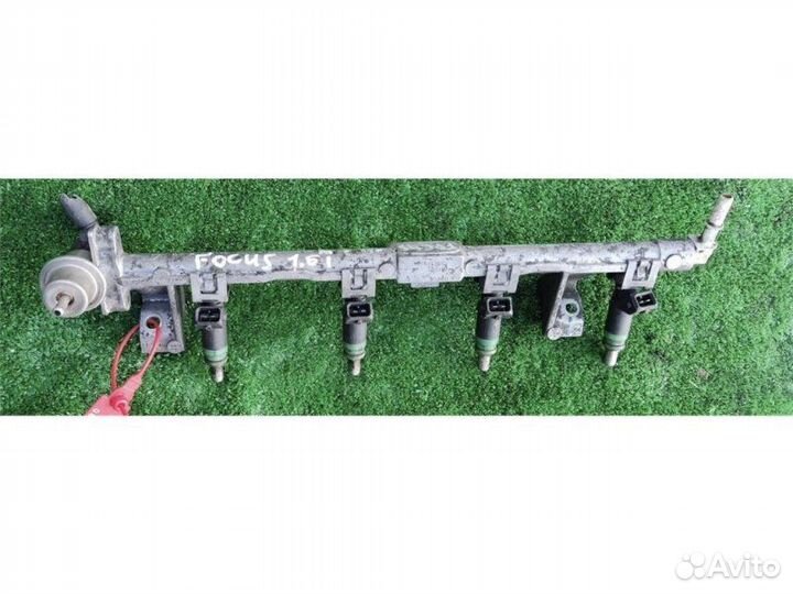 Топливная рампа Ford Focus 1.6 2001