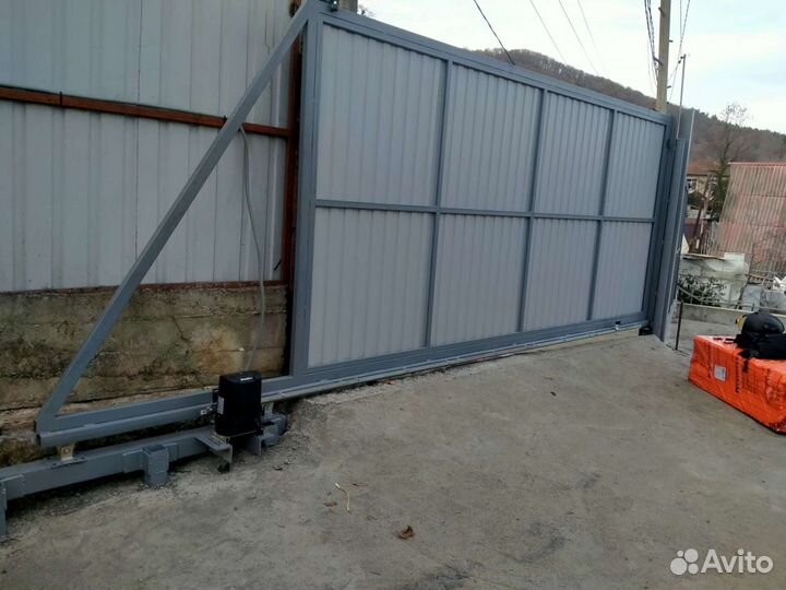 Забор,откатные ворота,калитки, изделия из металла
