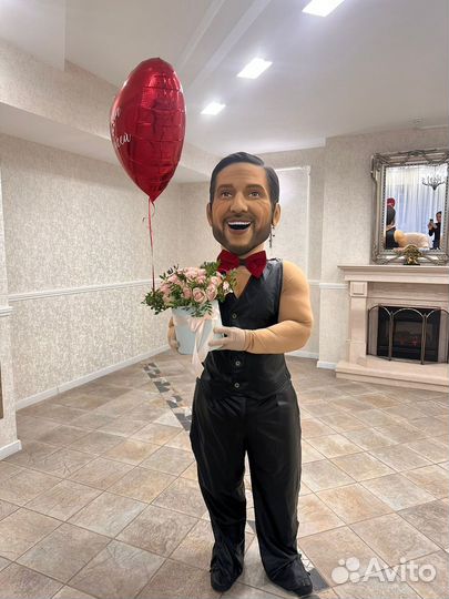 Поздравление ростовая кукла Артур Пирожков