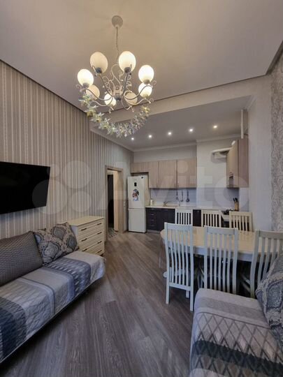 2-к. квартира, 56 м², 4/8 эт.