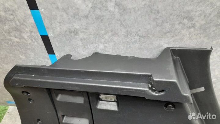 Обшивка багажника задняя левая Лада Х-Рей 1.8 мт