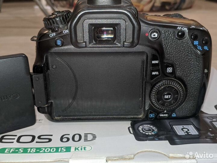 Зеркальный фотоаппарат canon 60d