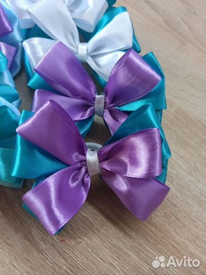 Резинка для волос бантики ручная работа