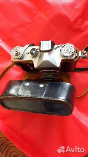 Плёночный фотоаппарат Зенит Е