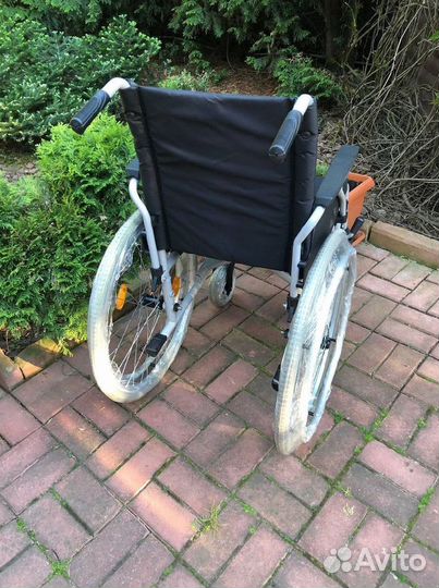 Кресло коляска легкая