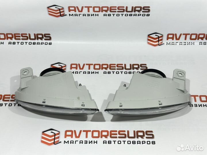 Фары противотуманные Toyota Caldina 210 1997-2002