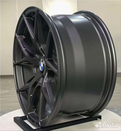 Кованые диски BMW R22