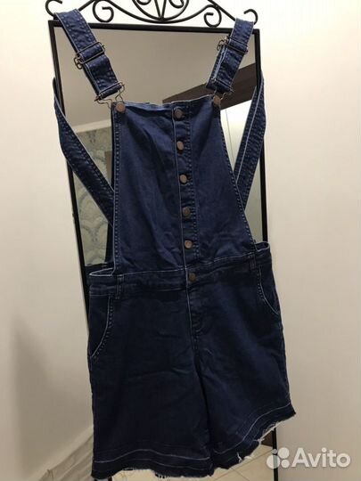 Комбинезон с шортами