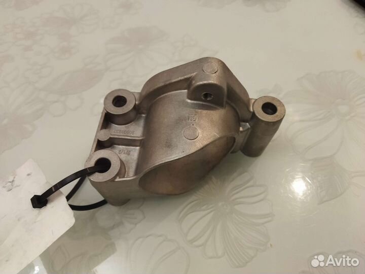 Опора полуоси кронштейн opel insignia