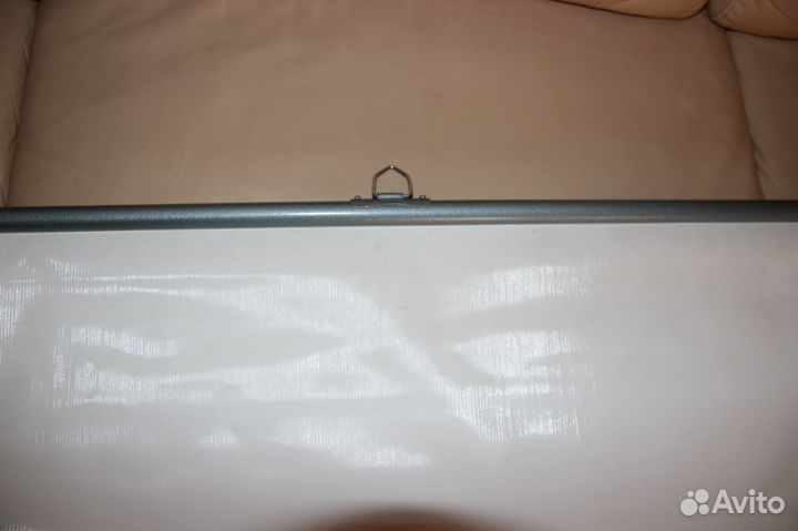 Проекционный экран новый