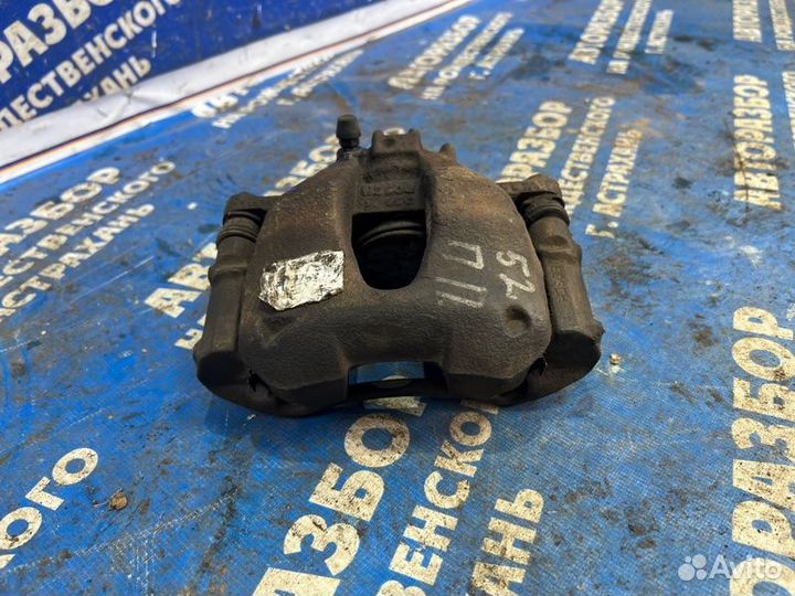 Передний правый суппорт Peugeot 308 хэтчбек EP6C