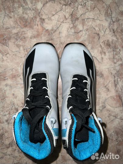 Лыжные ботинки 34го размера