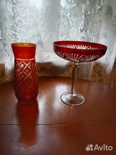 Вазы,салатники разные, хрустальные, стелко