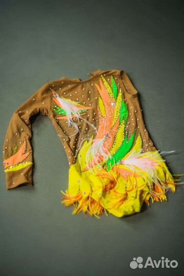 Групповой купальник для художественной гимнастики