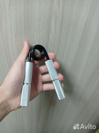 Эспандер кистевой 90кг (200LB)