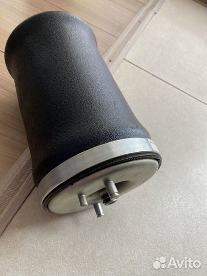 Новый задний пневмобаллон на BMW X5 E53