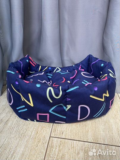 Лежанка для маленьких собак