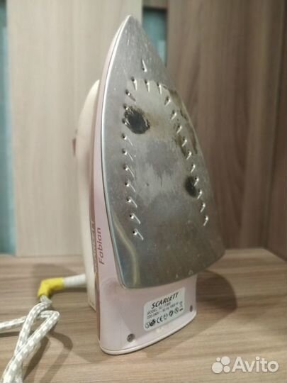 Утюг Scarlett Fabian SC-1136S на запчасти/ ремонт
