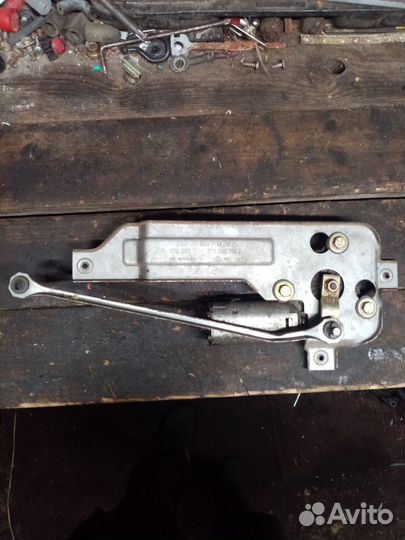 Мотор заднего дворника volkswagen transporter t4