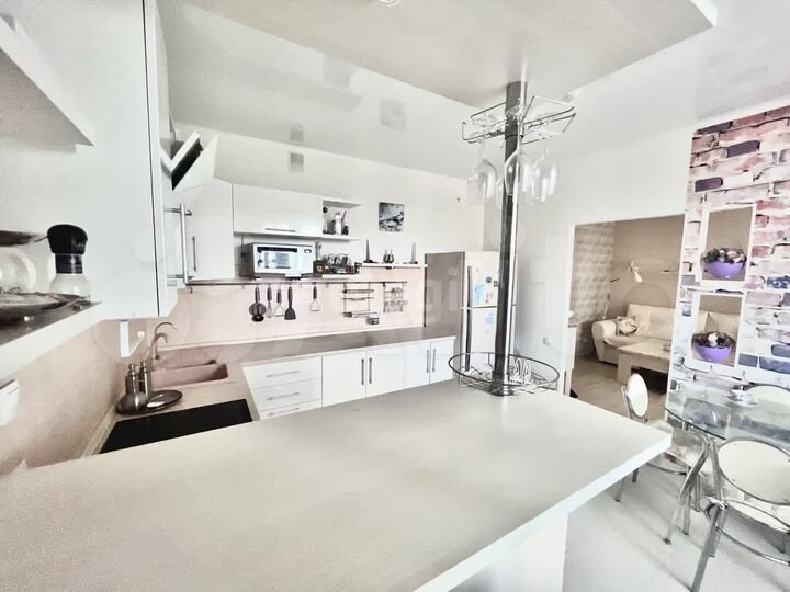 2-к. квартира, 68,9 м², 11/16 эт.