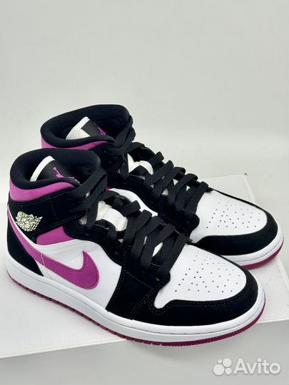 Кроссовки Jordan 1 Mid Magenta (размер 37,5)