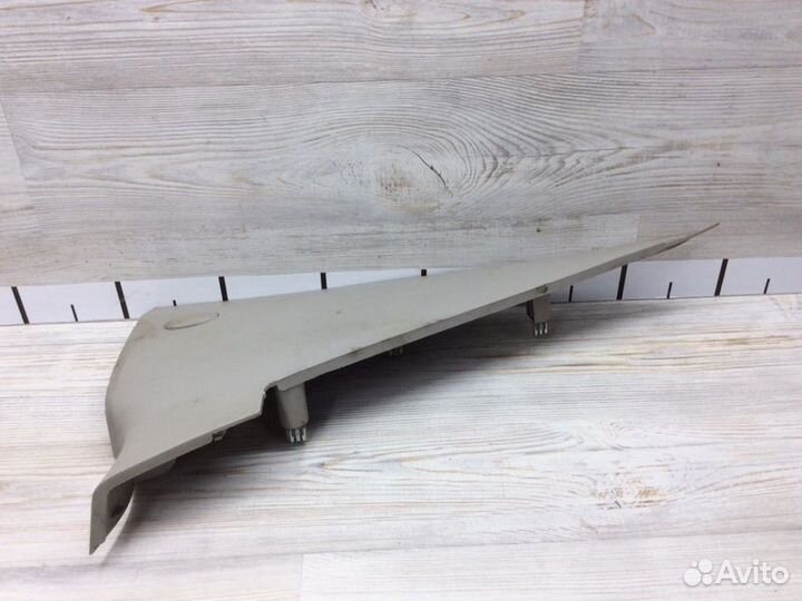 Обшивка стойки задняя левая Chevrolet Cruze седан