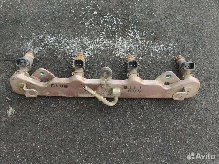 Топливная рампа с форсунками honda civic 4D