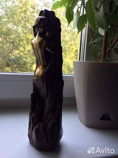 Статуэтка Мать и дитя