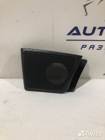 Накладка дверной карты задняя левая skoda octavia