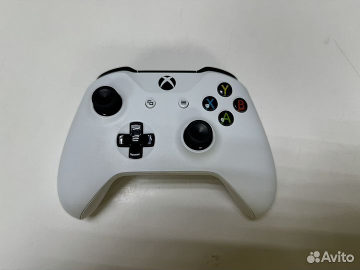 Xbox one s 1tb/геймпад/диск/рассрочка