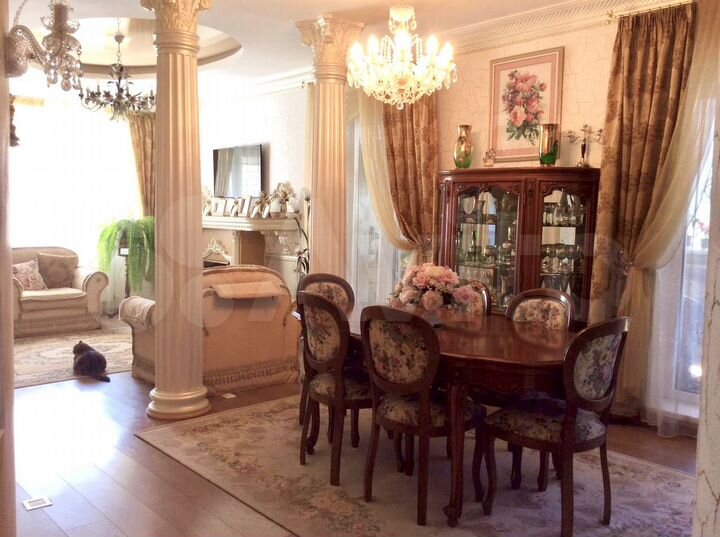 4-к. квартира, 148 м², 3/3 эт.