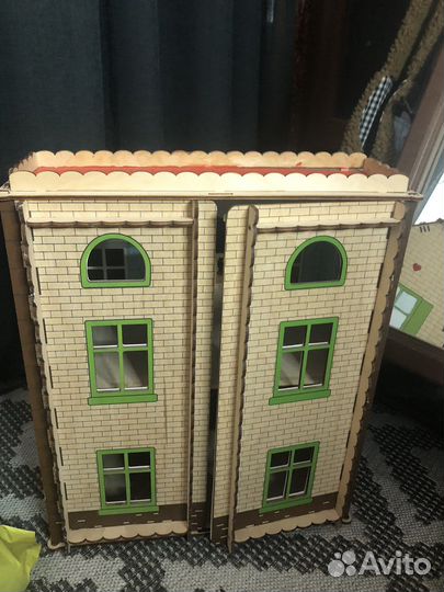 Домик кукольный