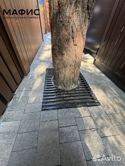 Приствольная решетка 