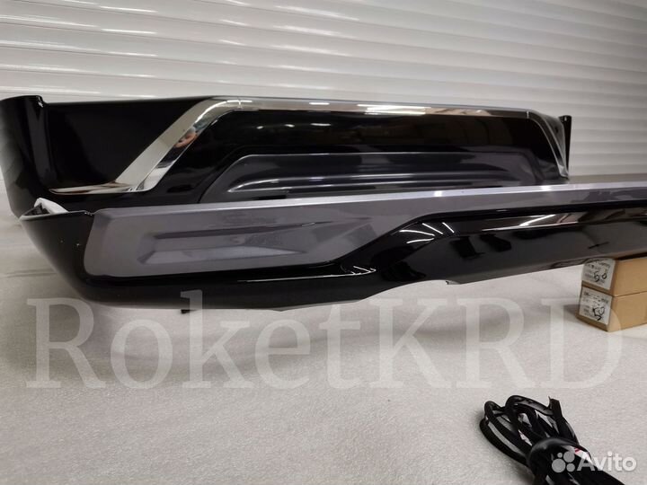 Обвес Toyota Land Cruiser 200 Executive L9538