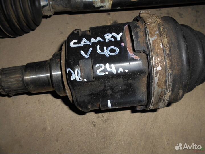 Привод левый Toyota Camry V40 2.5 (2006-2011)