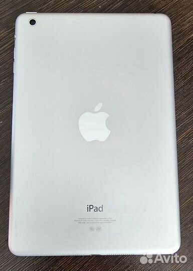 Apple iPad mini 32GB (модель A1432 wifi)