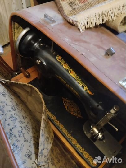 Швейная машина ручная СССР