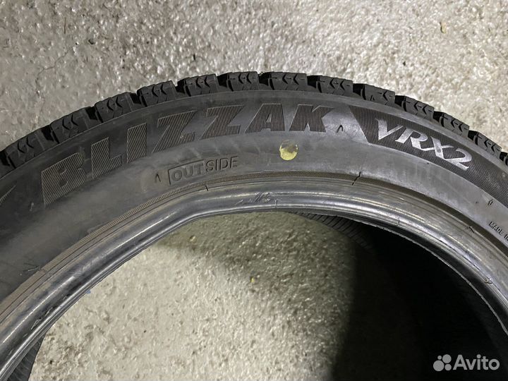 Bridgestone Blizzak VRX2 225/45 R18 91Q