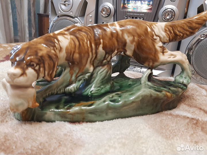 Фарфоровая статуэтка Сеттер с дичью