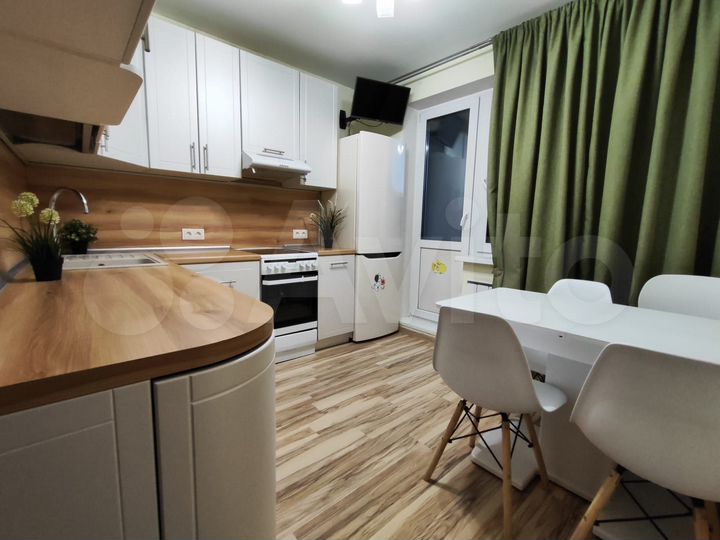 2-к. квартира, 55 м², 6/17 эт.