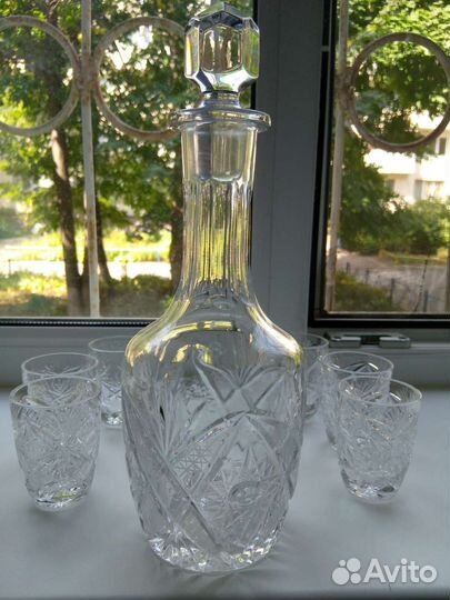 Графин хрустальный с рюмками