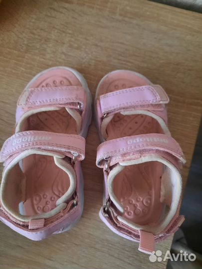 Босоножки для девочки