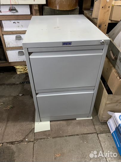 Офисная мебель тумбочка железная