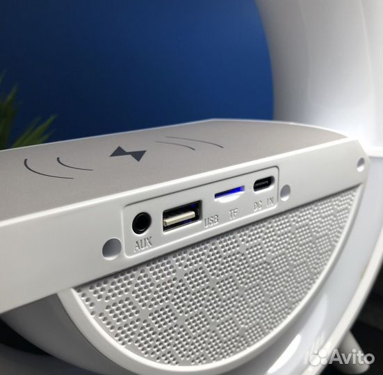 Блютуз колонка и светильник